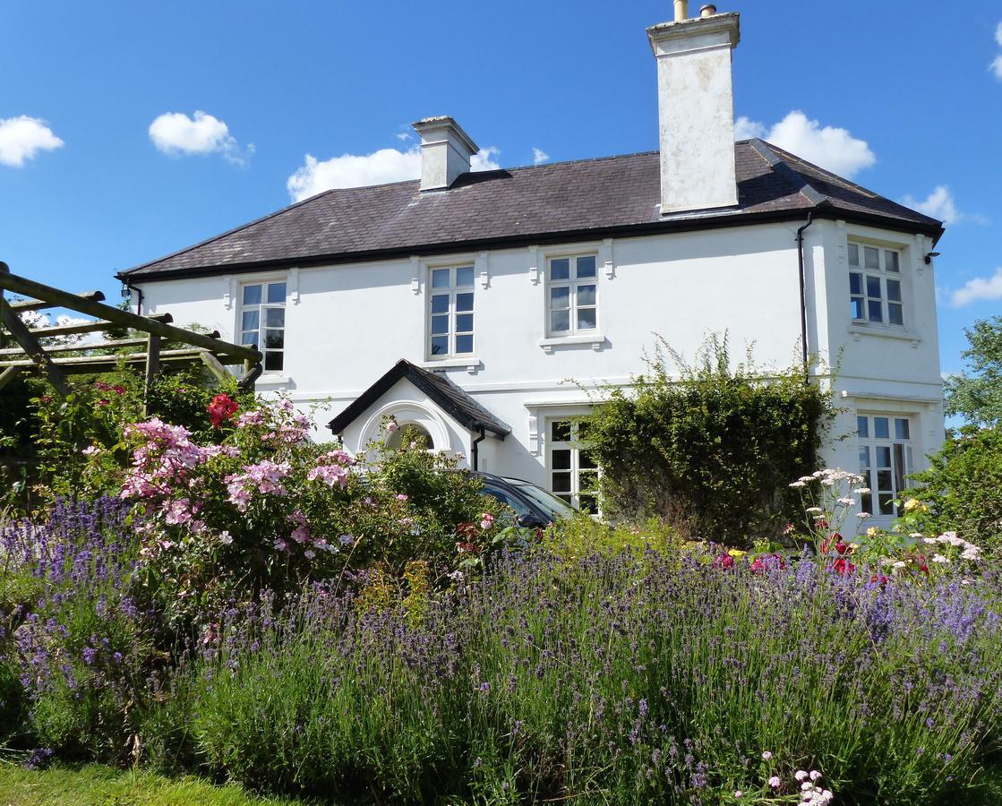 Bulleigh Barton Manor Bed & Breakfast Ipplepen Exterior photo