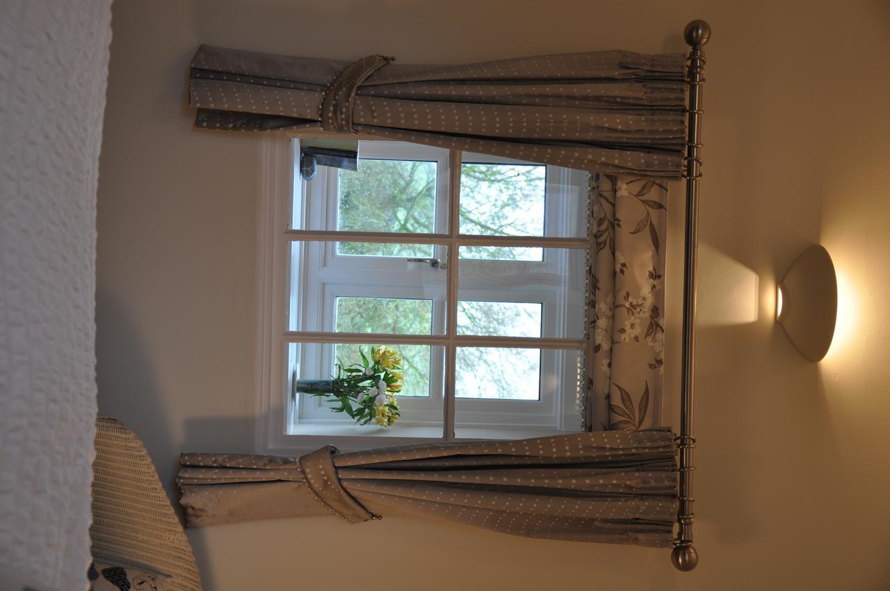 Bulleigh Barton Manor Bed & Breakfast Ipplepen Room photo